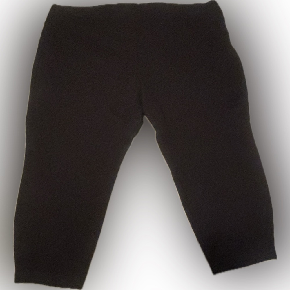 Torrid Studio Black Pull-On Cropped Pants